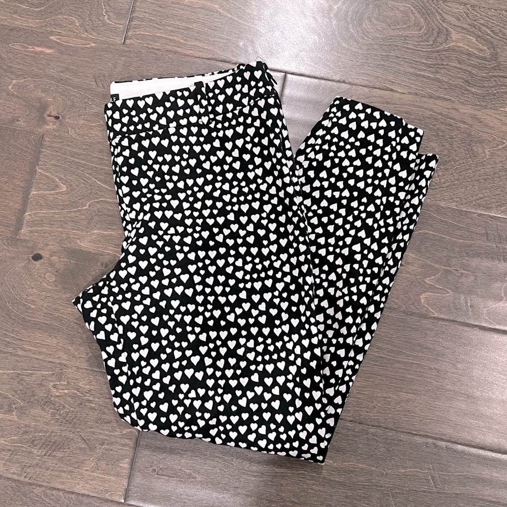 Women's Black Heart-Print Stretch Pants